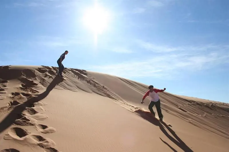 Sandboard nell'Erg Chebbi